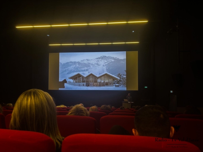 10122024-reunion-ancienne-piscine