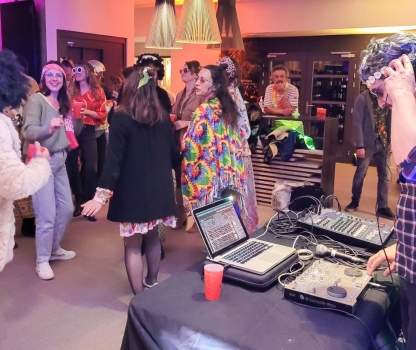 04052023-20230504-230906