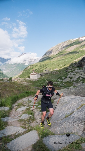 Passage a l'Ecot pour les coureurs du High Trail, avant la pluie
